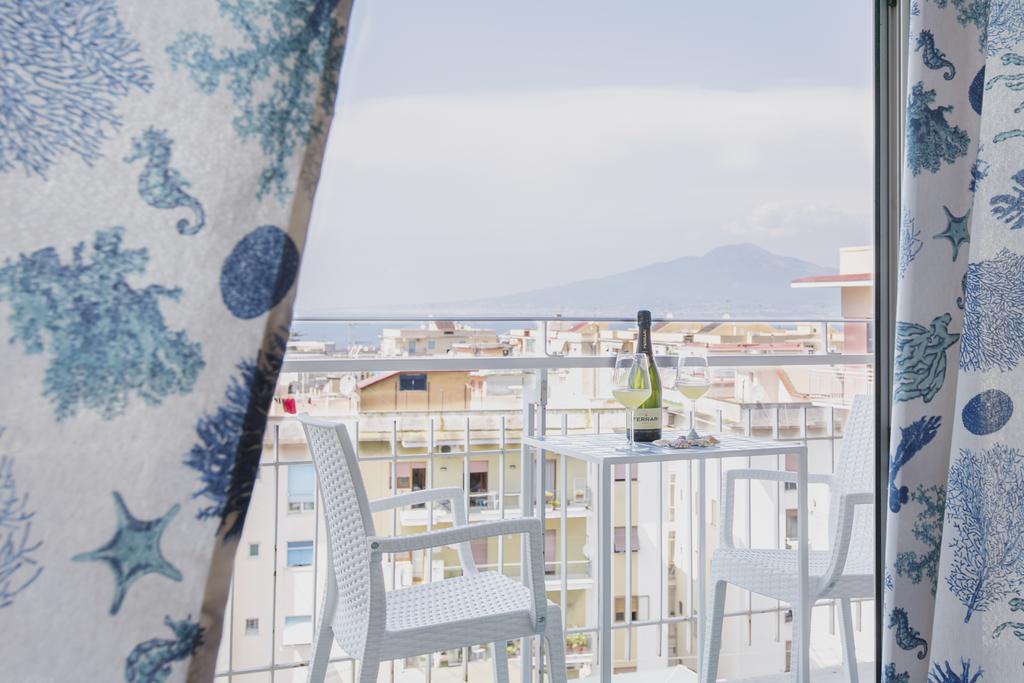 Il Golfo Suites Sorrento Exterior photo