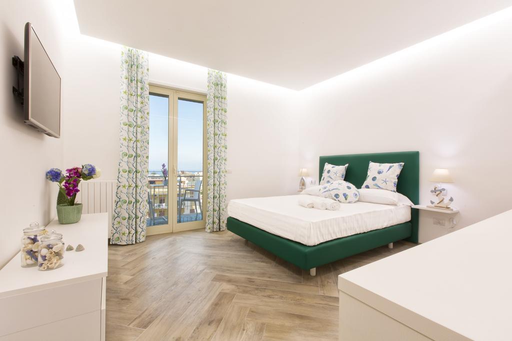 Il Golfo Suites Sorrento Exterior photo